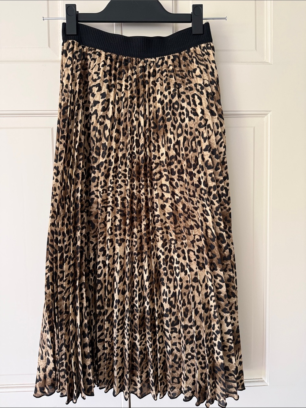 H&M Leopard Print Pleated Midi Skirt in Black and Brown